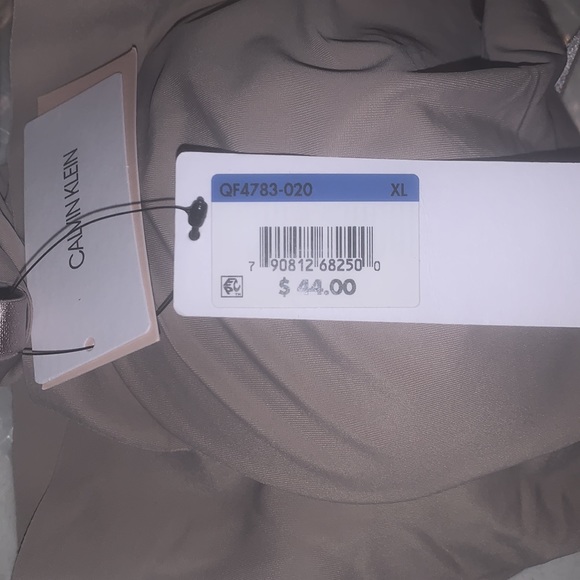 (1792) Calvin Klein Women's Invisible Comfort Seamless Wireless Skinny Strap Bra - Picture 5 of 5